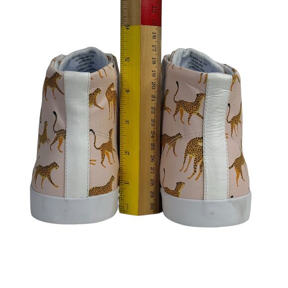 OTBT Women's Hologram Sneaker Cheetah SZ 9 Chic High Top NEW Pink Novelty Print - Picture 6 of 11